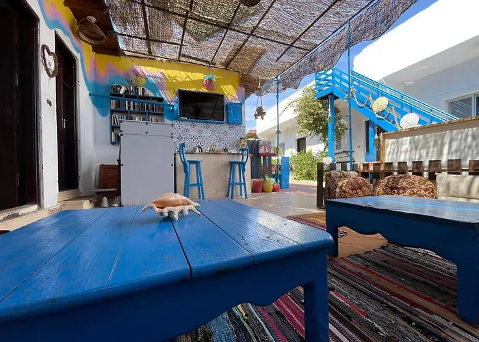 Days * Dahab